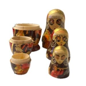 VTG RARE Trad. Russian Sergiev Posad Matryoshka Babushka Nesting Dolls 7pc